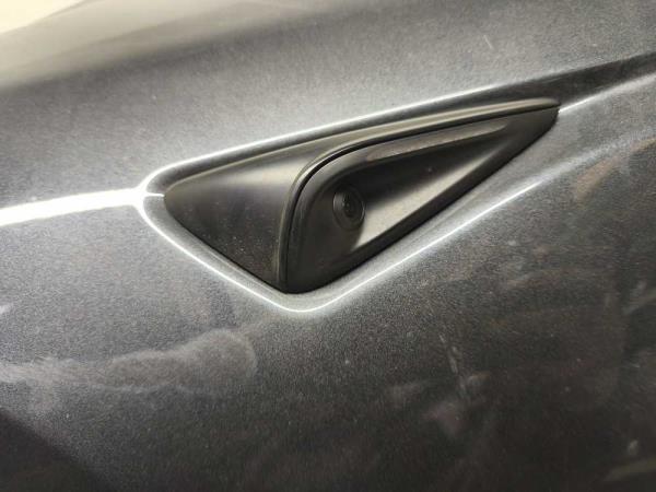 AILE AVANT GAUCHE TESLA - Vue 3